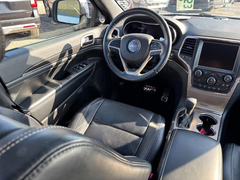 Used 2017 Jeep Grand Cherokee Limited w/ Luxury Group II image 13