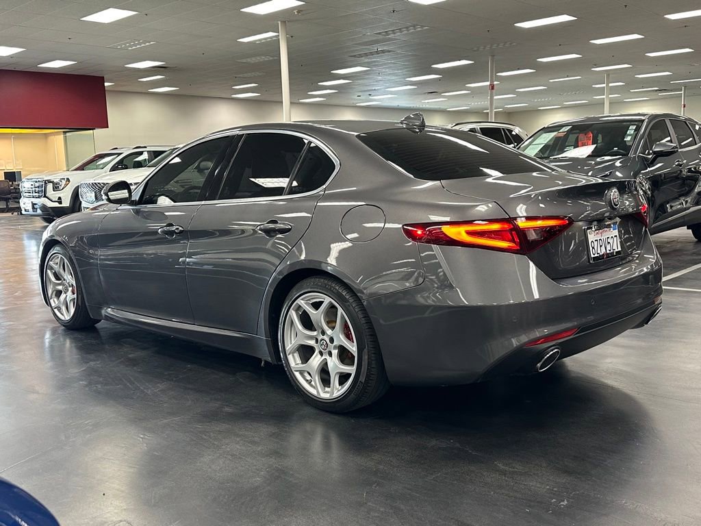 Used 2018 Alfa Romeo Giulia Ti w/ TI Leather Package image 5