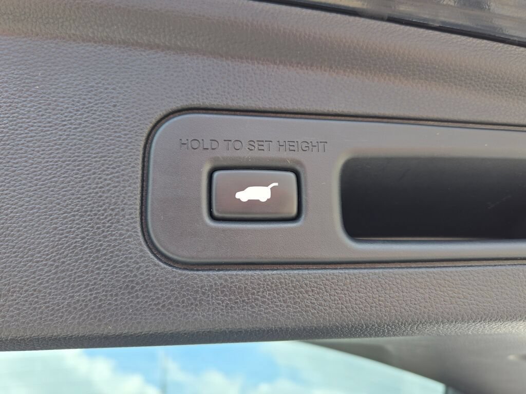 Used 2023 Acura MDX SH-AWD w/ Technology Package image 20