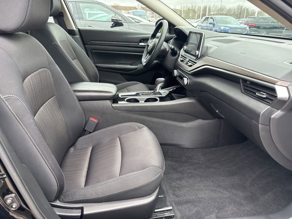 Used 2024 Nissan Altima 2.5 SV image 43