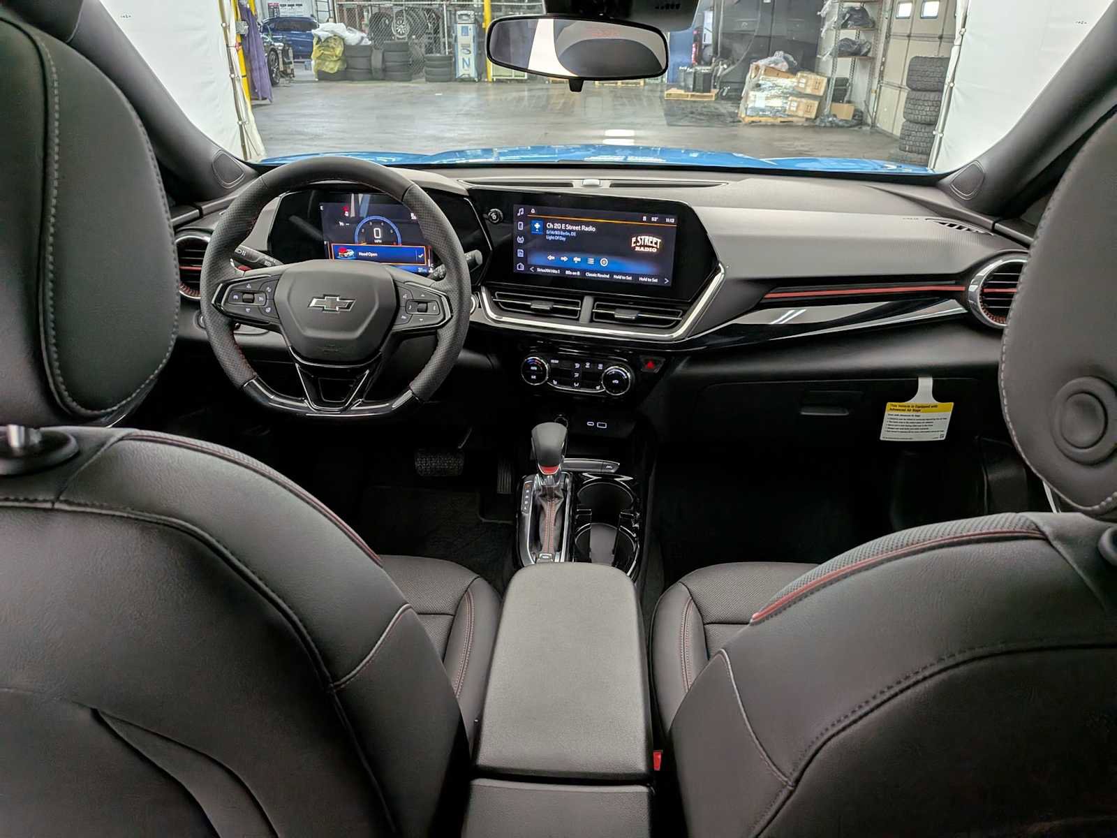 New 2025 Chevrolet Trax RS w/ Sunroof Package image 16