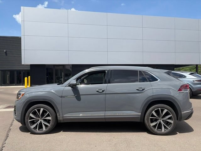 Certified 2024 Volkswagen Atlas Cross Sport SEL Premium R-Line AWD/4WD image 7
