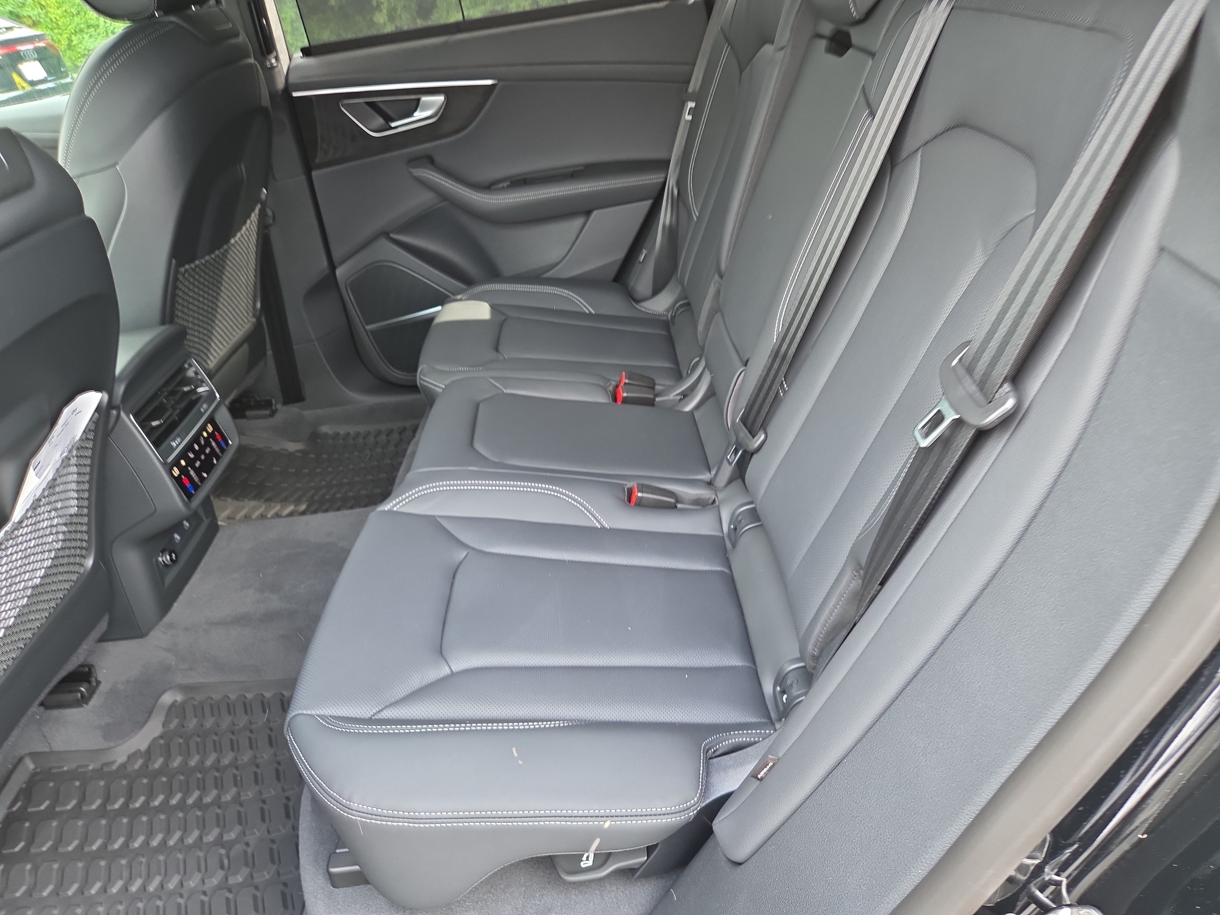 New 2026 Audi Q8 Prestige AWD/4WD image 5