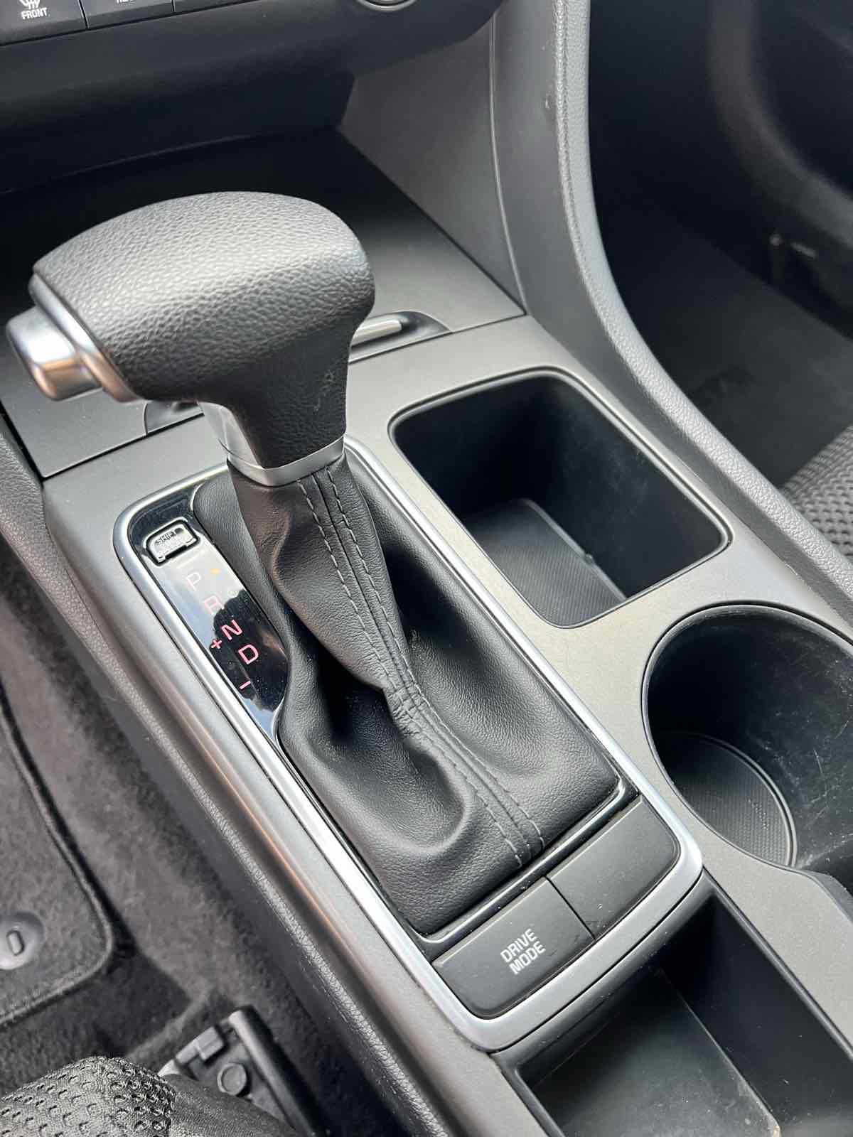 Used 2020 Kia Optima LX image 14