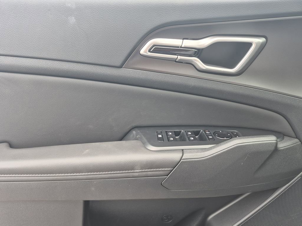 New 2026 Kia Sportage EX image 6