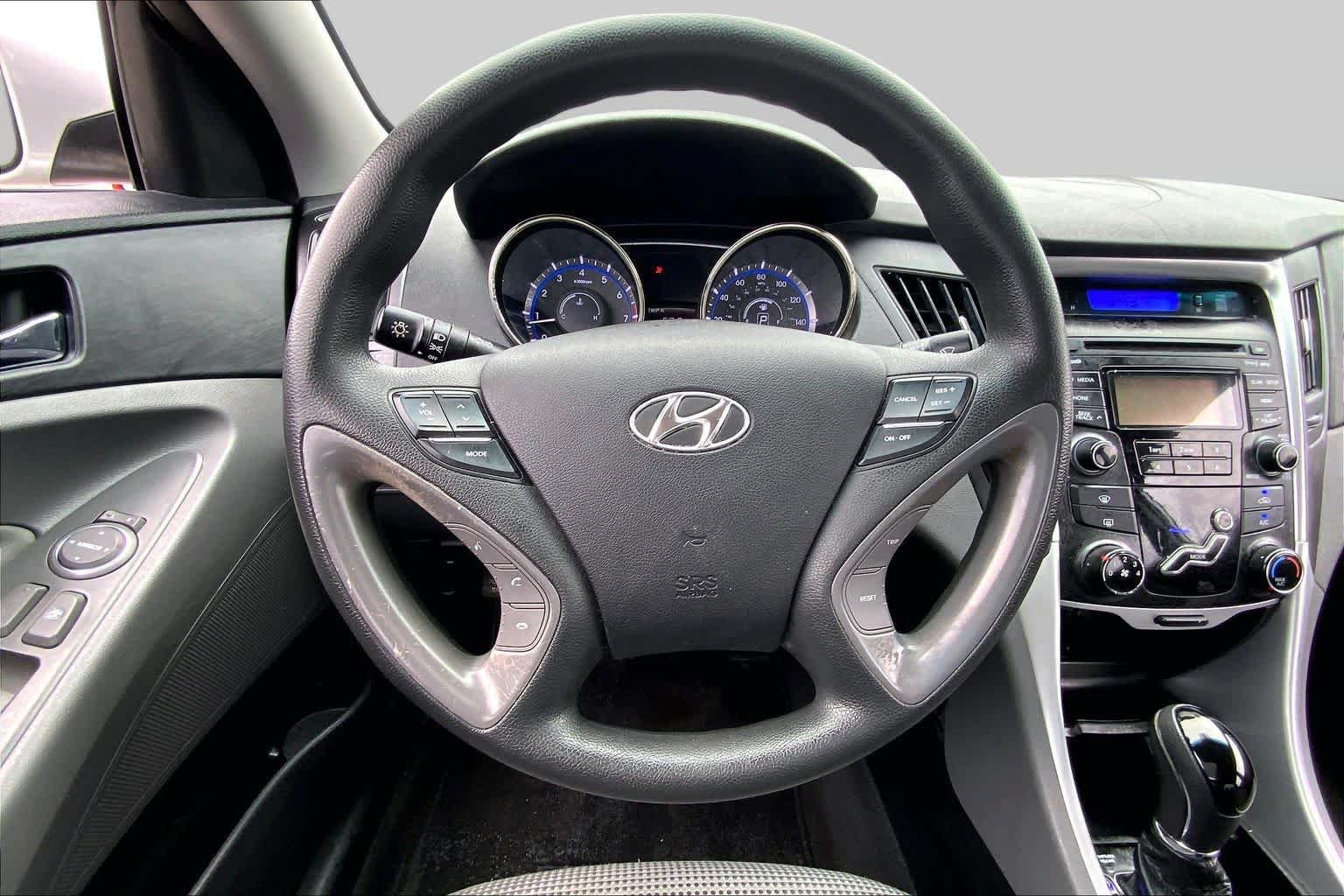 Used 2012 Hyundai Sonata GLS w/ Popular Equipment Pkg FWD image 6
