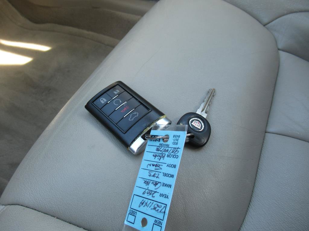 Used 2009 Cadillac DTS FWD image 26