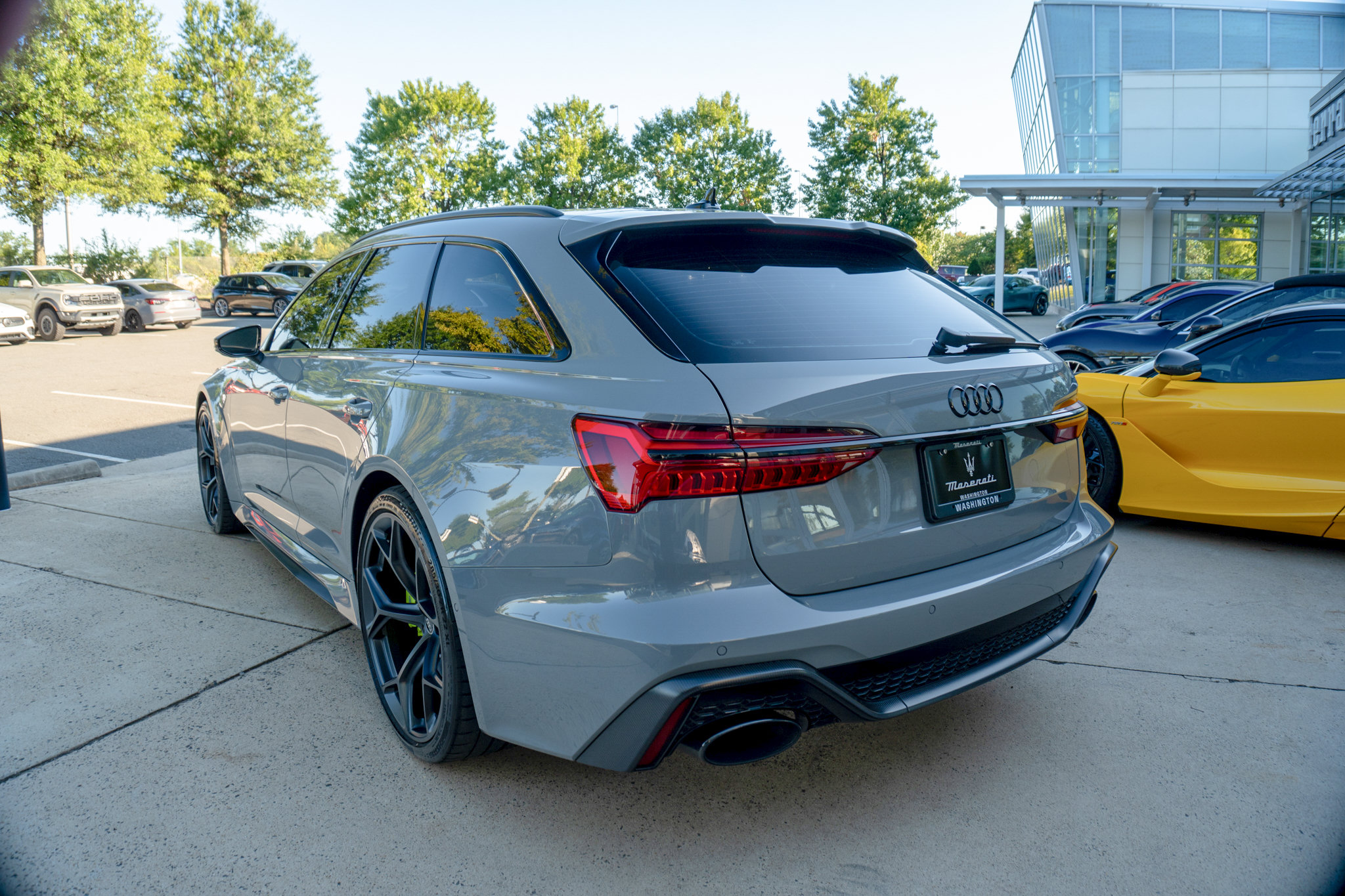 Used 2025 Audi RS 6 performance w/ Matte Carbon Package AWD/4WD image 4