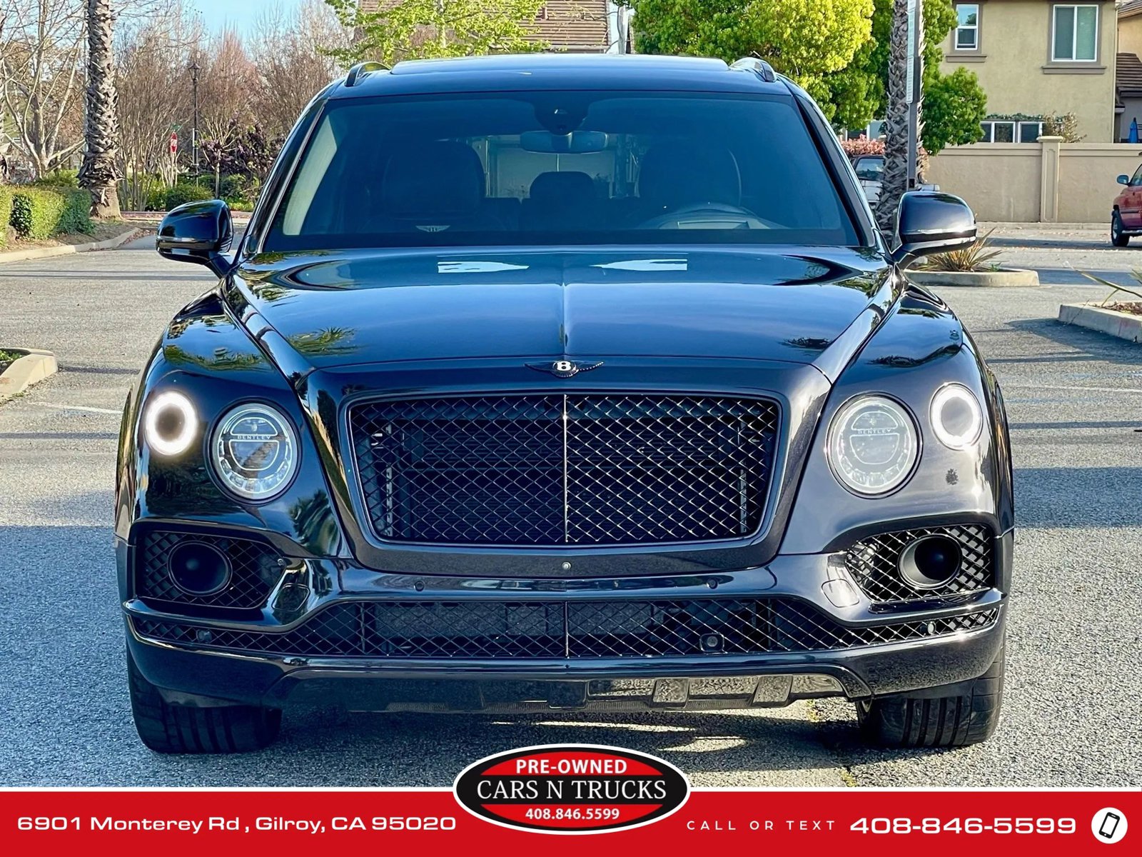 Used 2017 Bentley Bentayga image 42