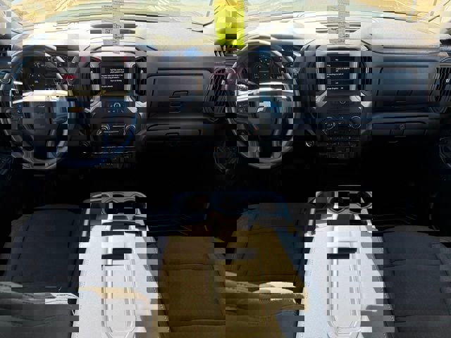 Used 2025 Chevrolet Silverado 2500 Custom w/ Custom Value Package image 15