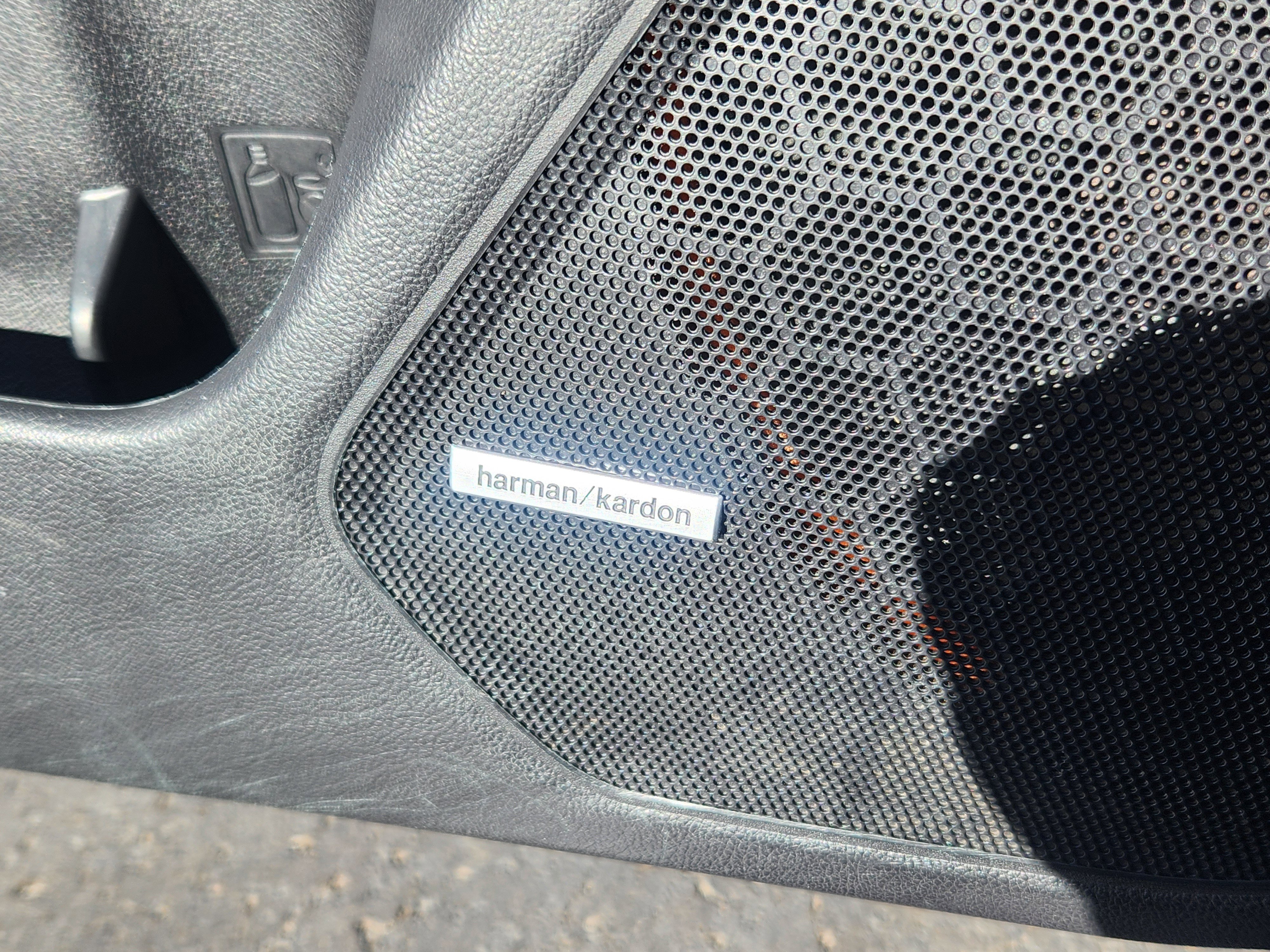 Used 2019 Subaru Outback 3.6R Touring image 13