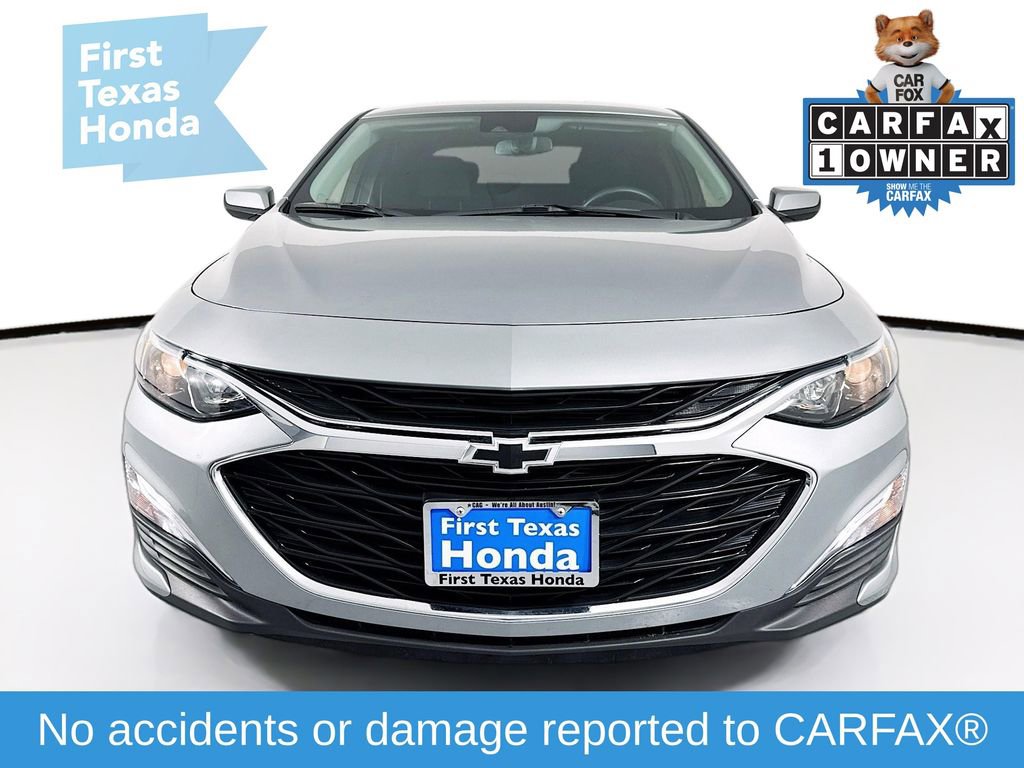 Used 2025 Chevrolet Malibu RS image 2