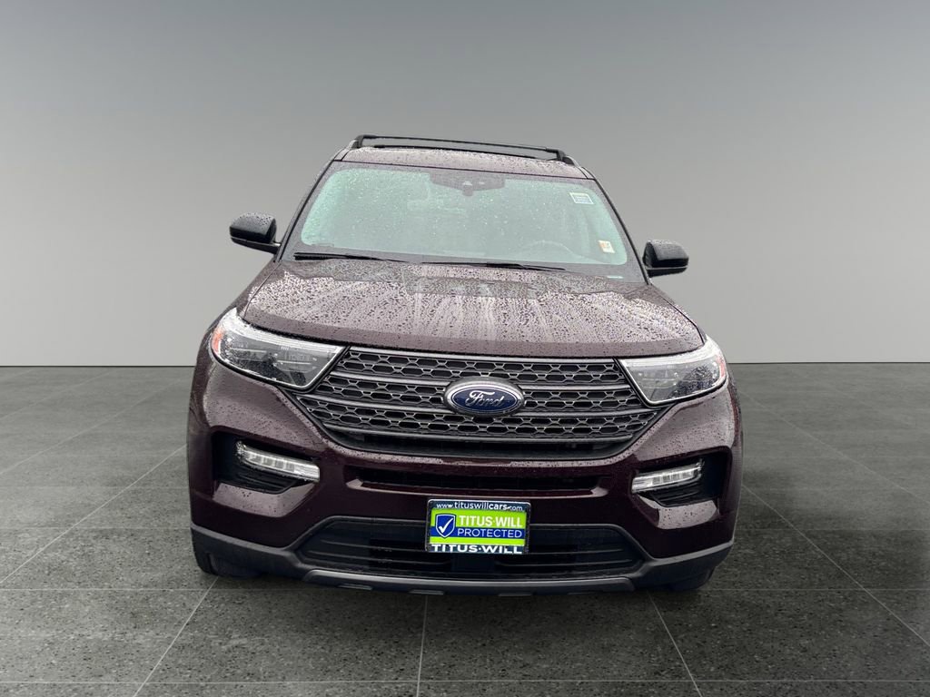 Used 2022 Ford Explorer XLT w/ Equipment Group 202A AWD/4WD image 2