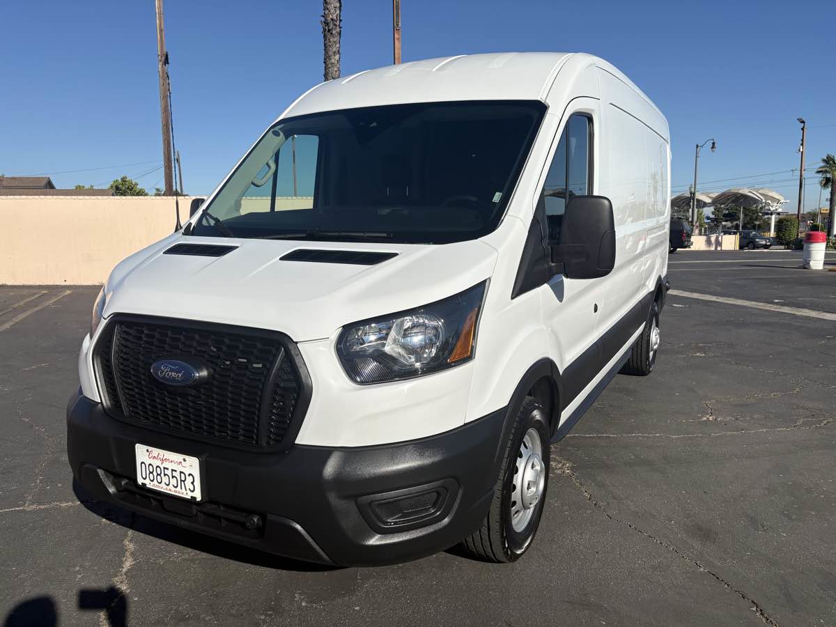 Used 2024 Ford Transit 250 148 Medium Roof Extended AWD image 6