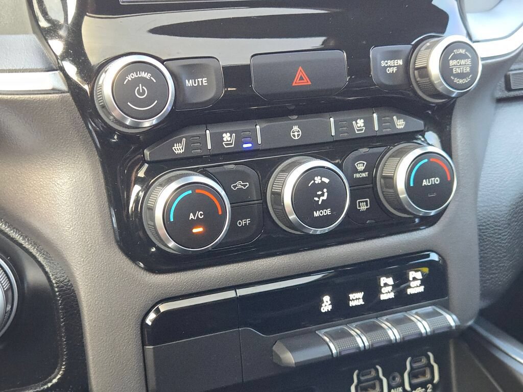 Used 2021 RAM 1500 Laramie w/ Night Edition AWD/4WD image 31