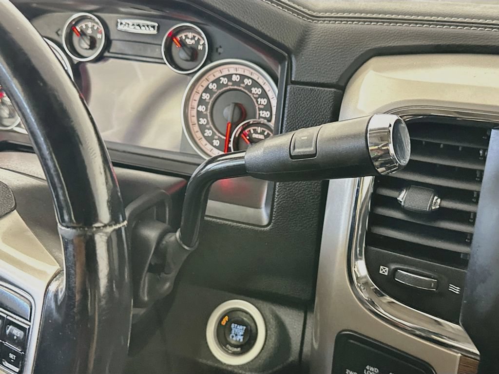 Used 2015 RAM 2500 Laramie w/ Convenience Group AWD/4WD image 16