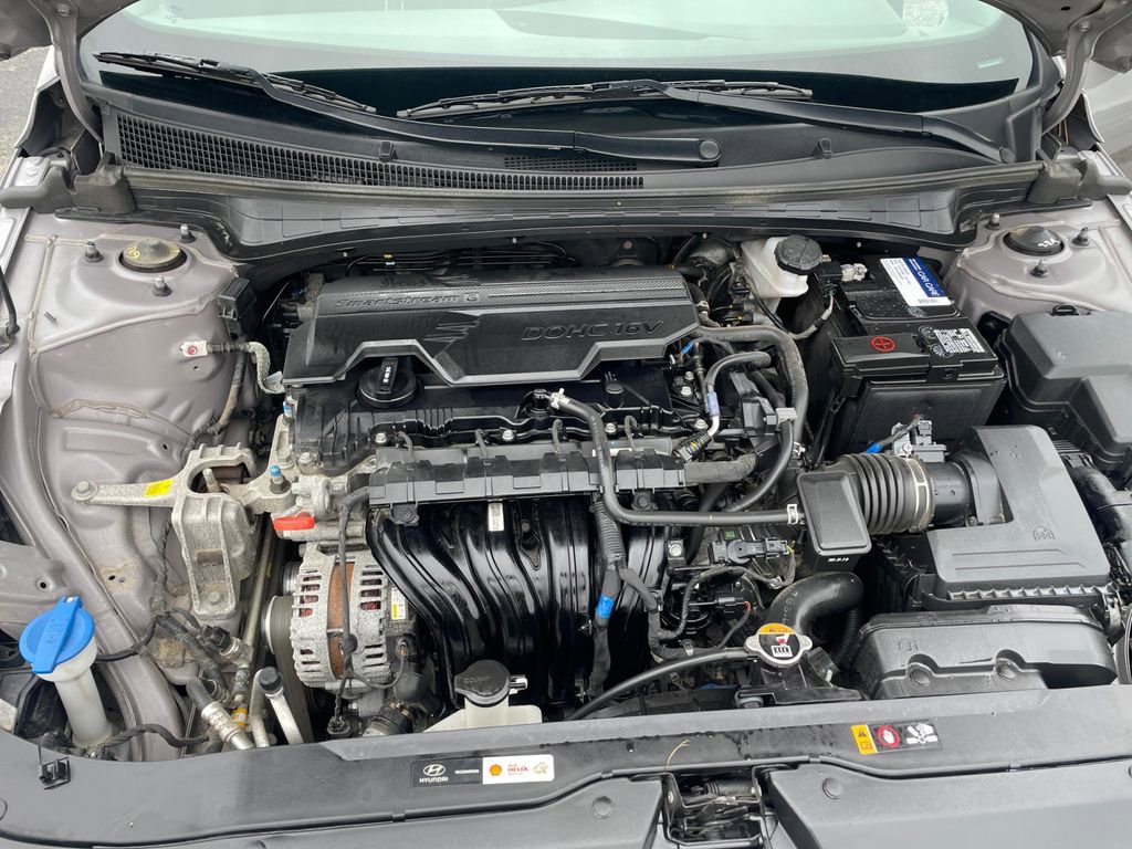 Certified 2024 Hyundai Elantra SEL FWD image 11