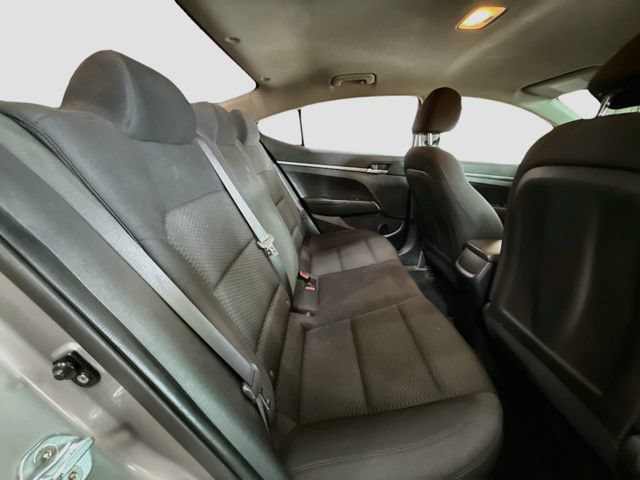 Used 2020 Hyundai Elantra SE w/ Cargo Package (C1) FWD image 19