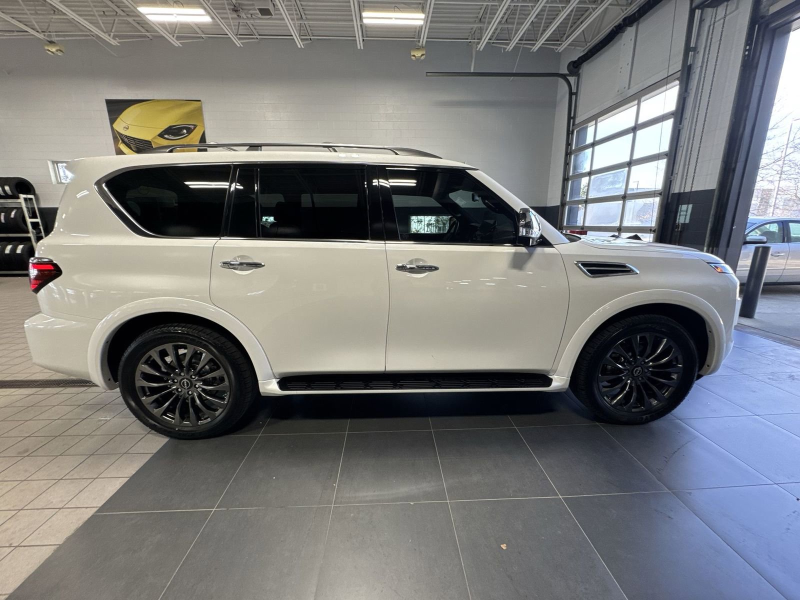 Used 2023 Nissan Armada Platinum w/ Captain's Chairs Package image 43