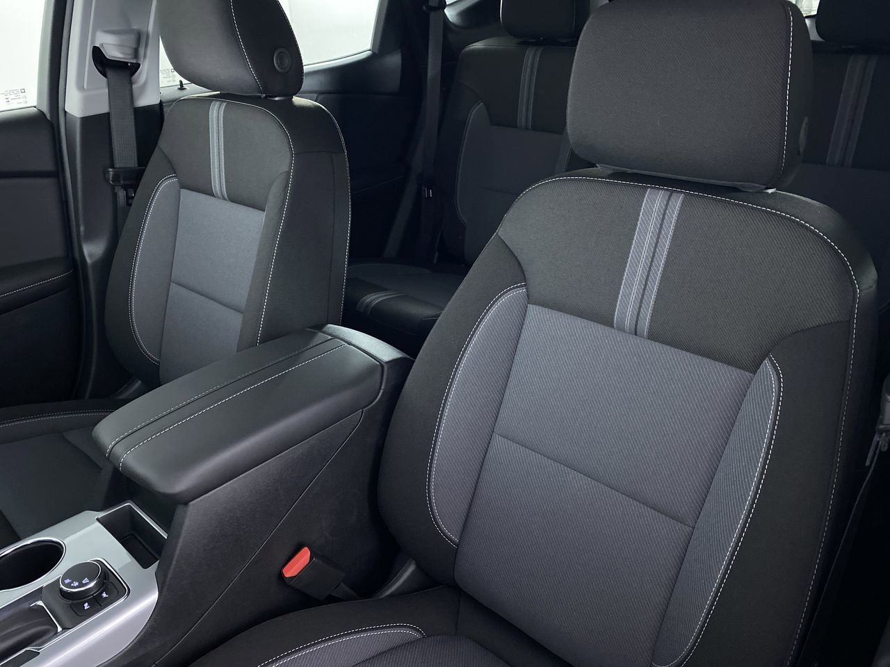 New 2026 Chevrolet Blazer LT w/ Convenience Package FWD image 20