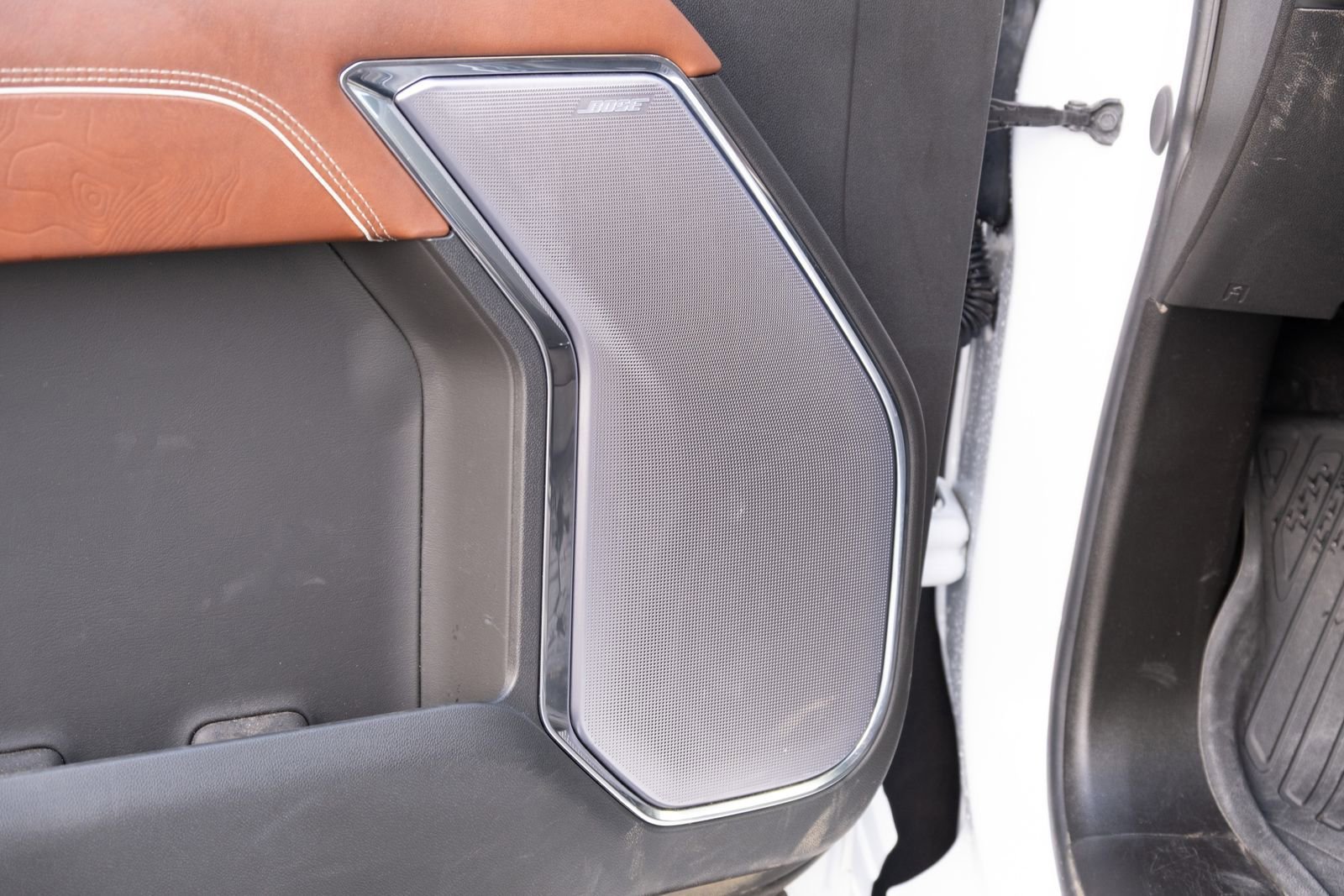 Used 2024 GMC Sierra 2500 Denali Ultimate w/ Max Trailering Package image 17