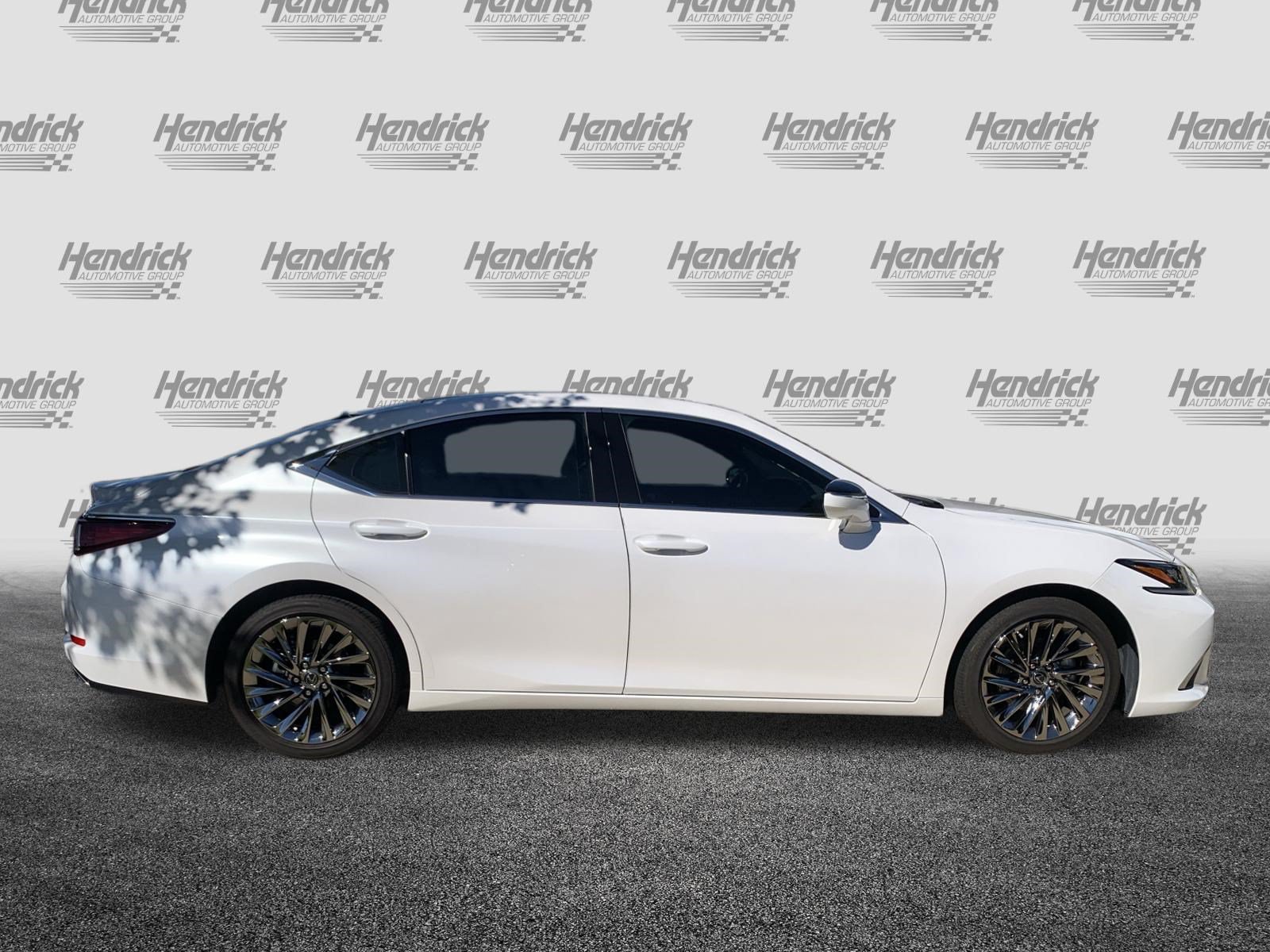 Used 2025 Lexus ES 350 Ultra Luxury FWD image 11