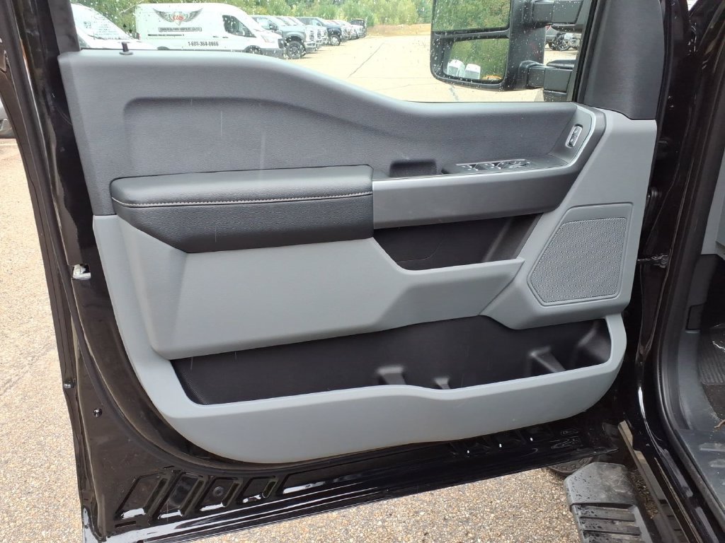 New 2026 Ford F250 XL w/ STX Appearance Package AWD/4WD image 17