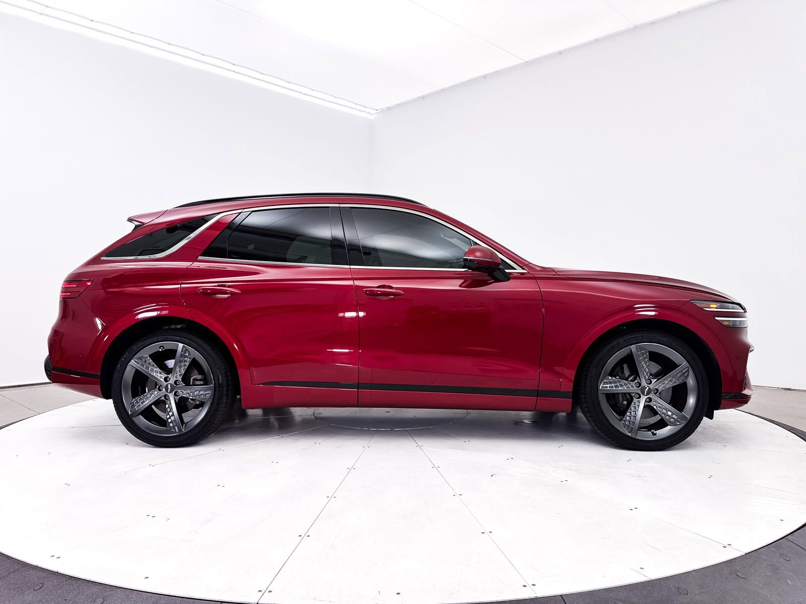 Used 2022 Genesis GV70 3.5T Sport w/ Sport Prestige Package AWD/4WD image 44