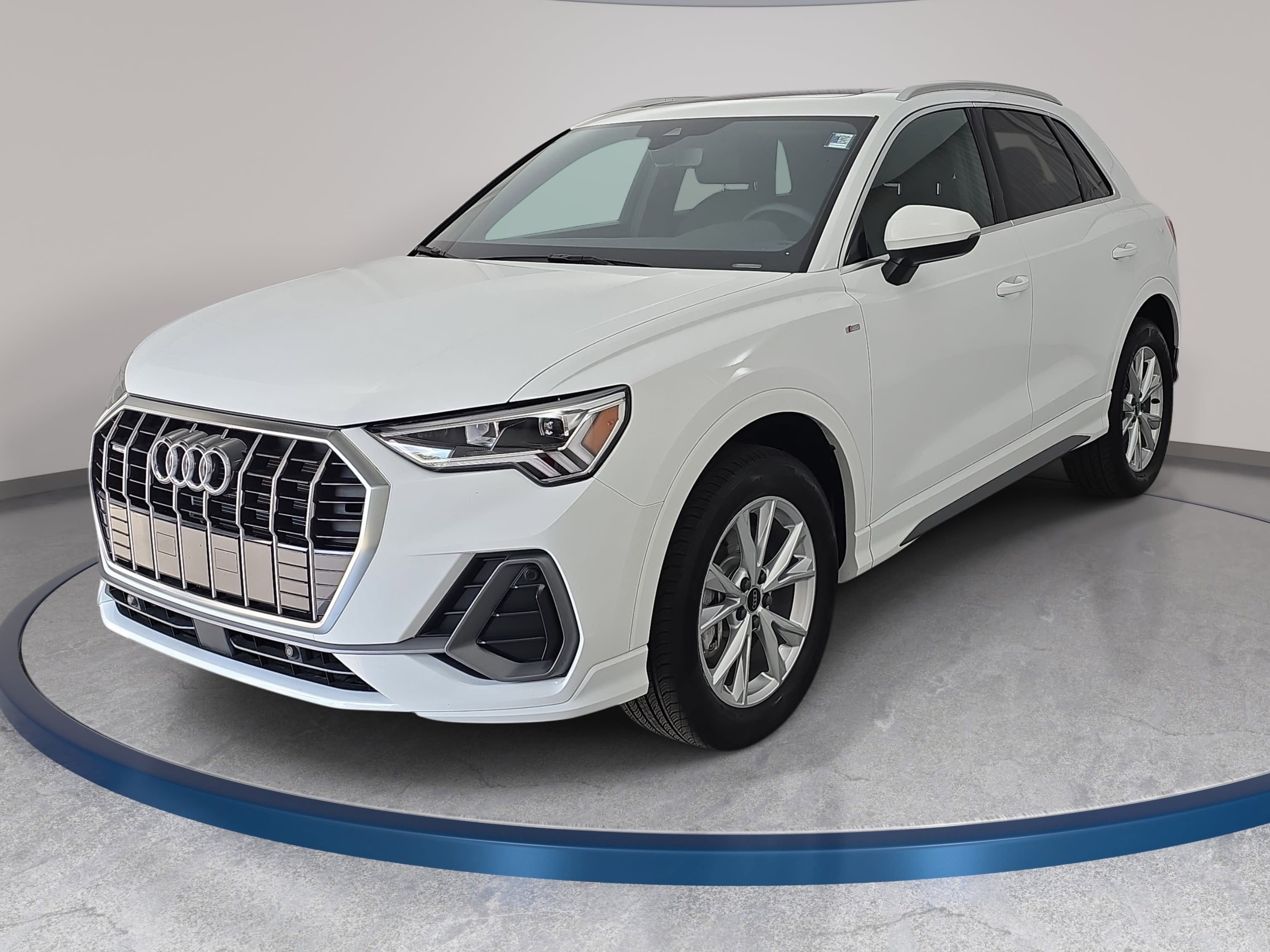 Used 2025 Audi Q3 2.0T Premium w/ Convenience Package
