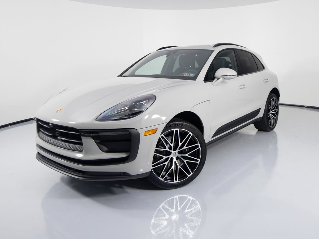 New 2026 Porsche Macan AWD/4WD image 1