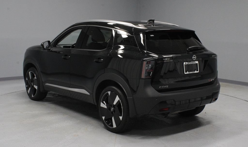 Certified 2025 Nissan Kicks SR AWD/4WD image 8