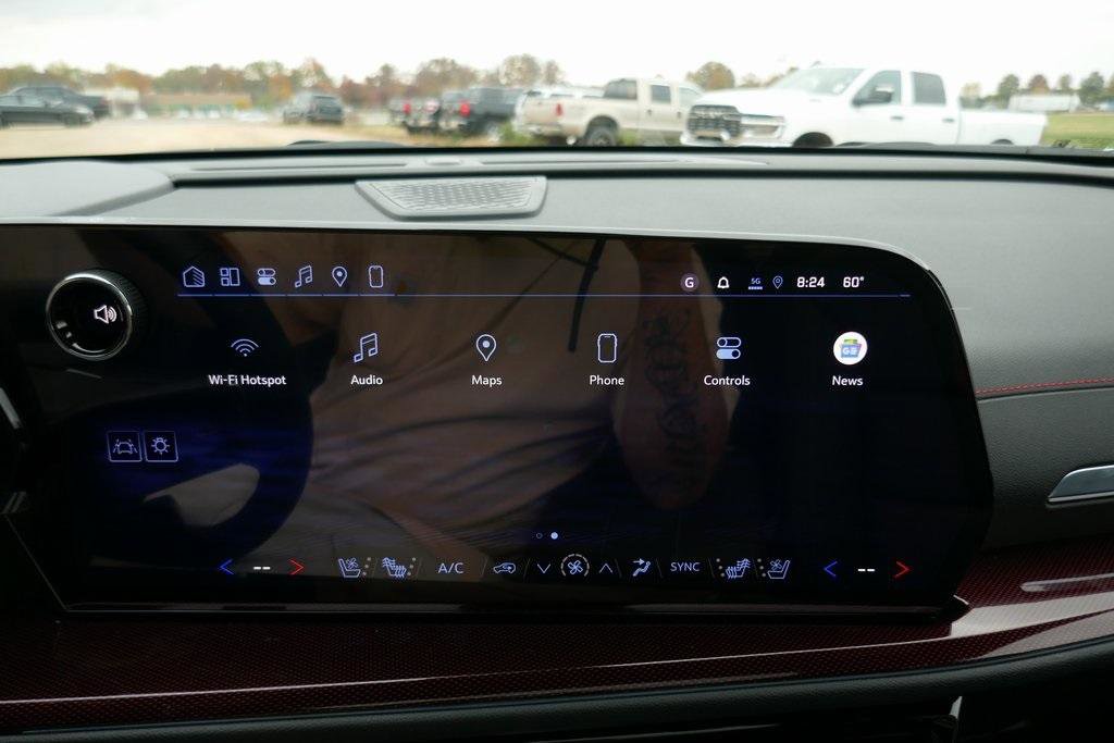 New 2026 Chevrolet Traverse RS image 33