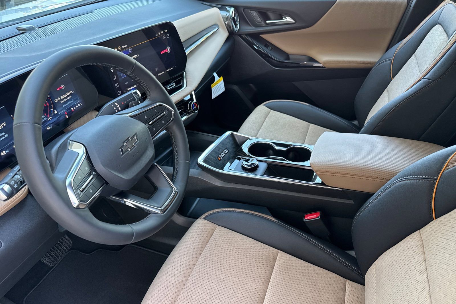 New 2026 Chevrolet Equinox ACTIV w/ Safety and Technology Package image 9