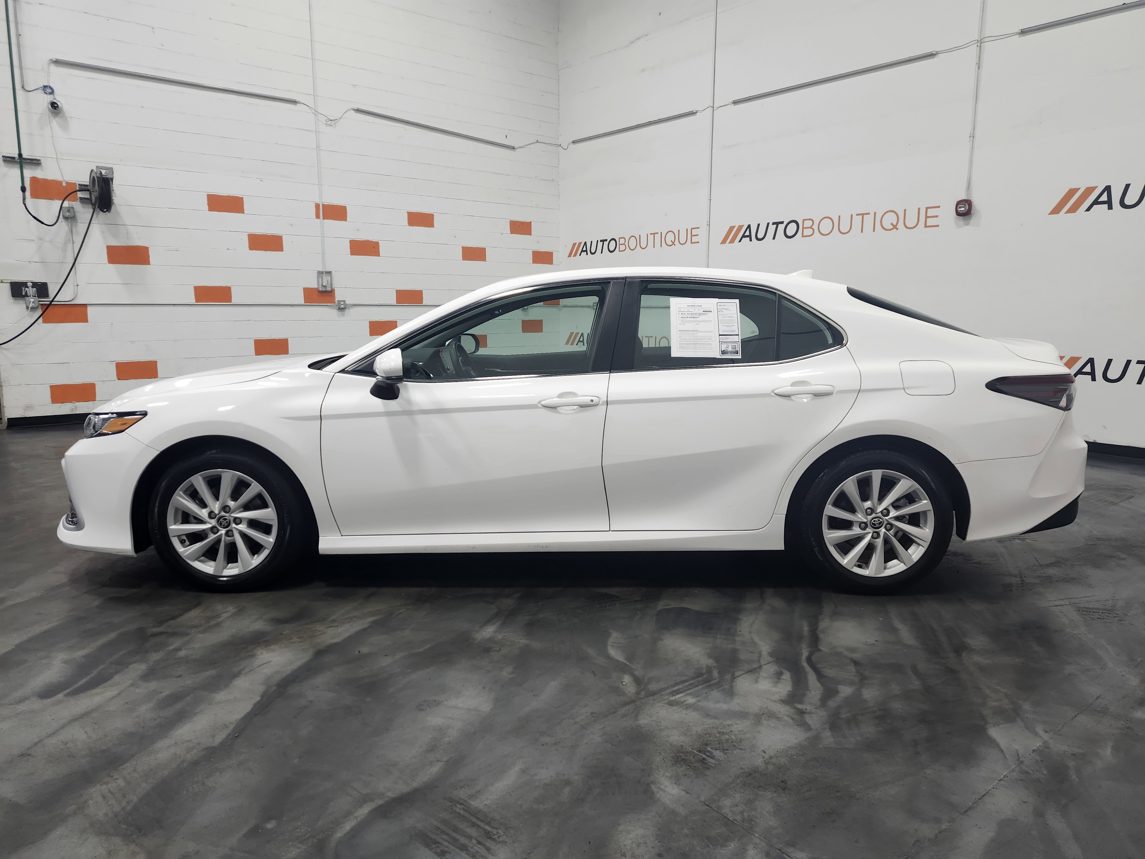 Used 2024 Toyota Camry LE image 7