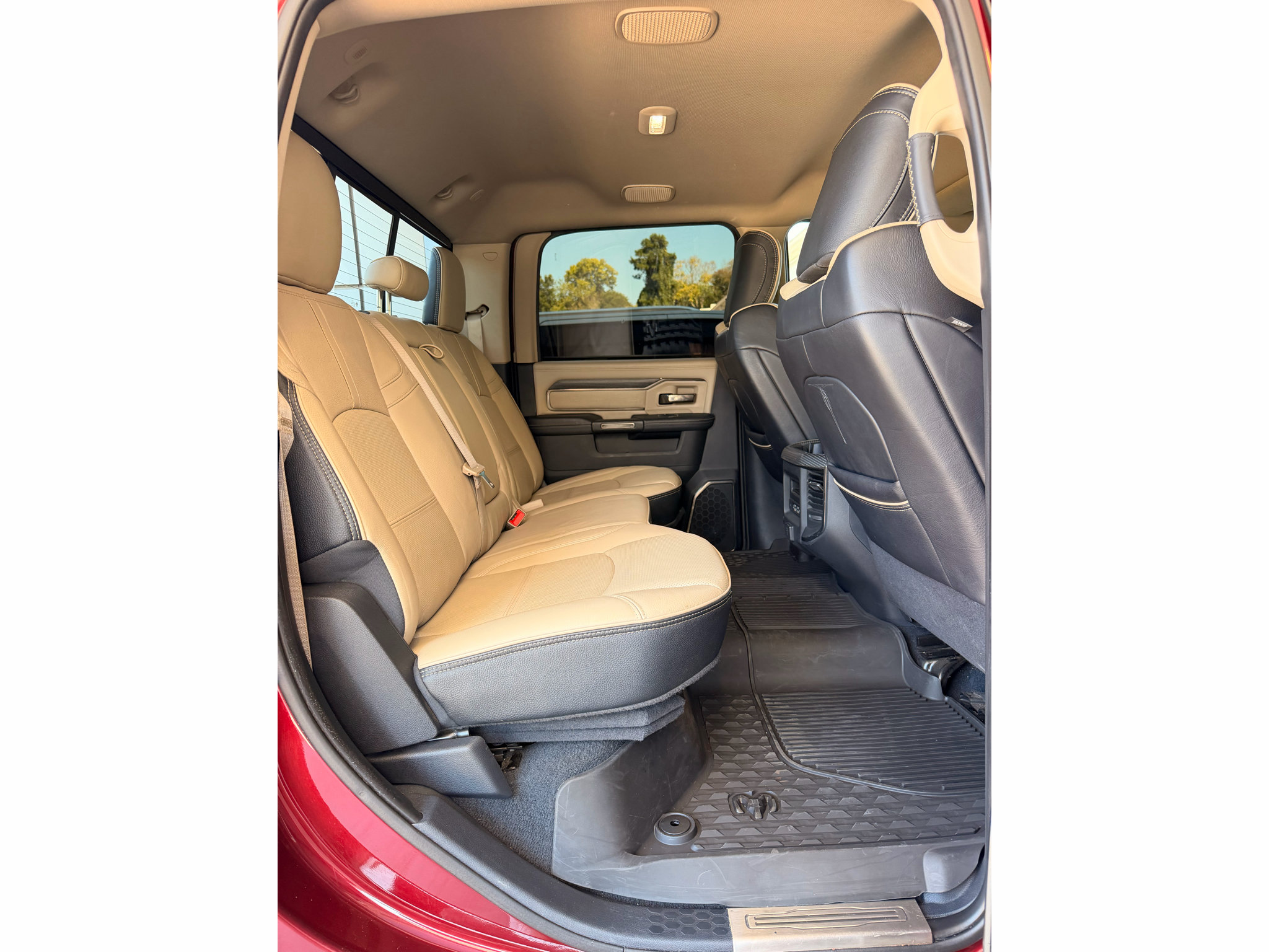 Used 2020 RAM 2500 Limited AWD/4WD image 17