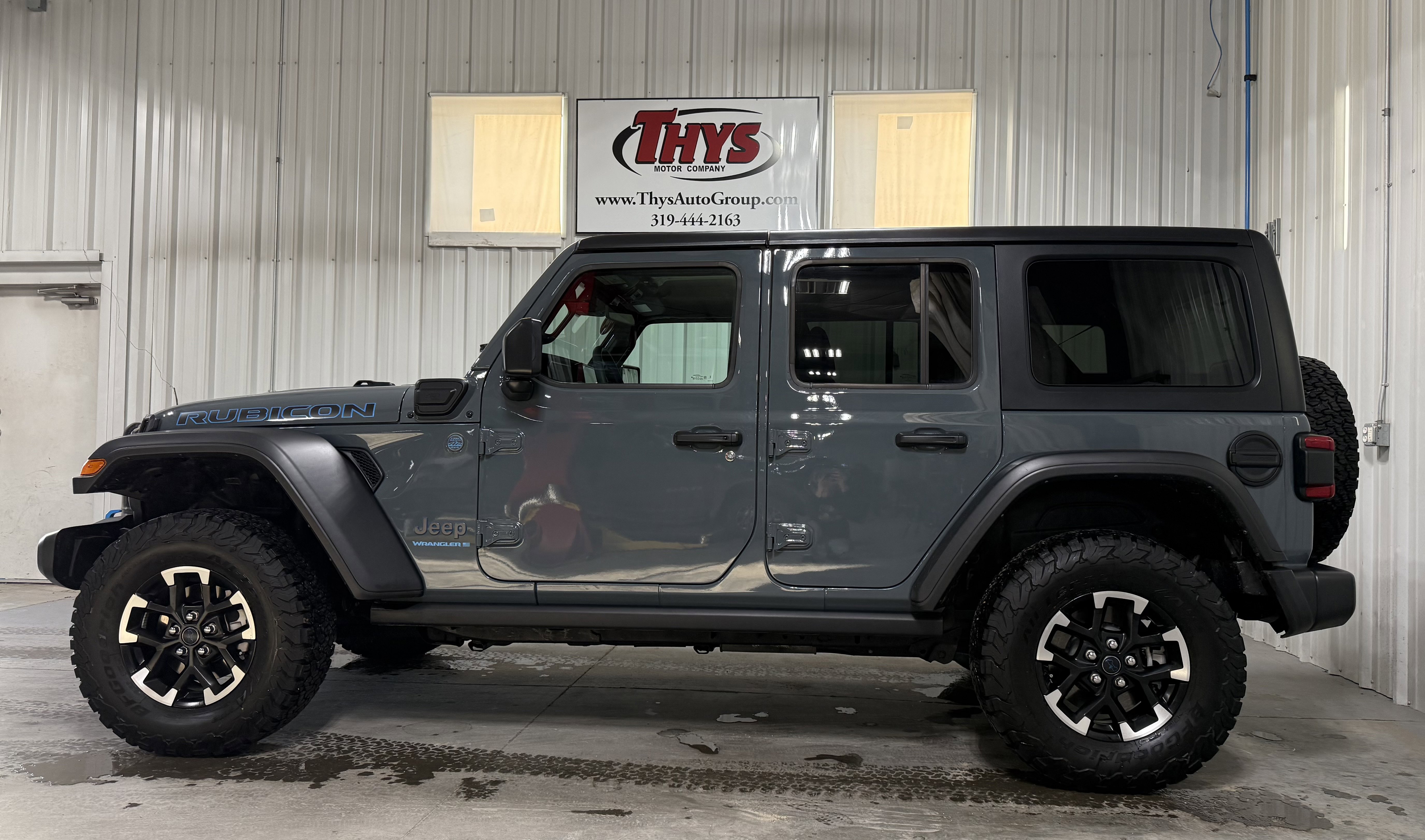 Used 2024 Jeep Wrangler Unlimited Rubicon 4xe w/ Technology Group image 15