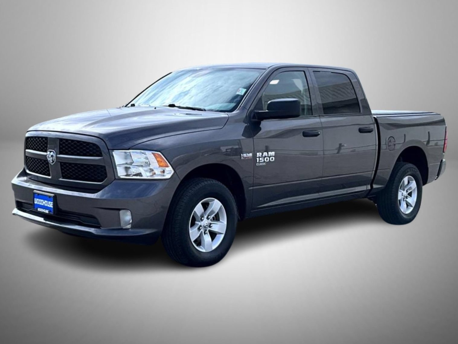 Used 2019 RAM 1500 Express AWD/4WD image 1