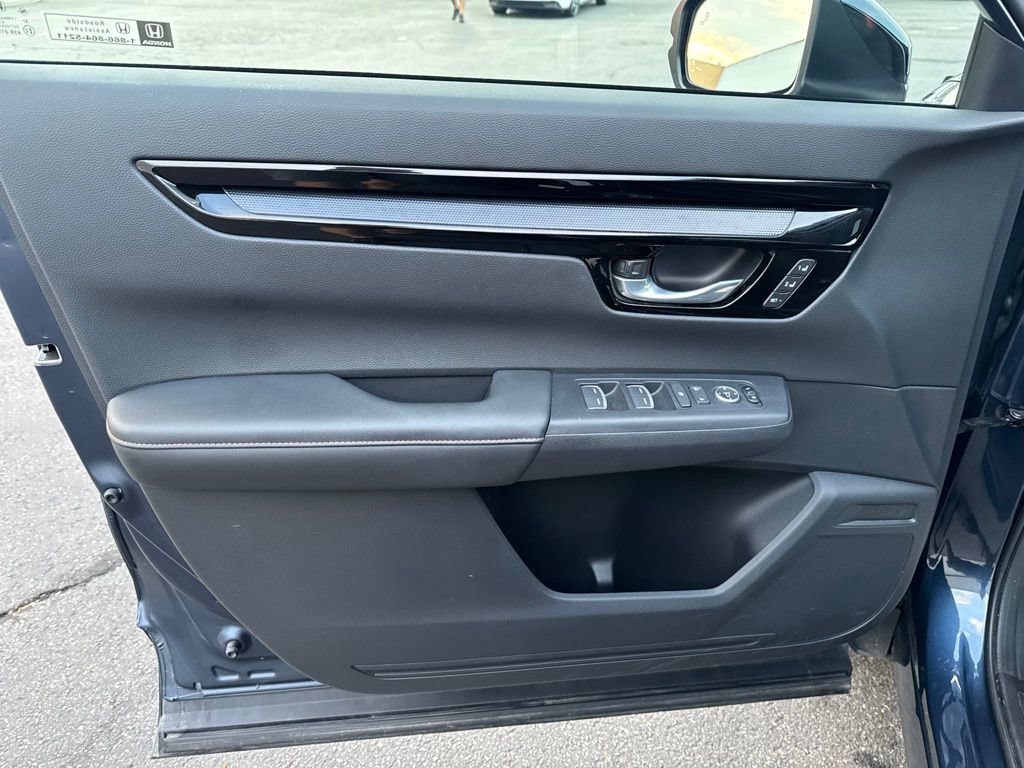 Used 2025 Honda CR-V Sport Touring image 34