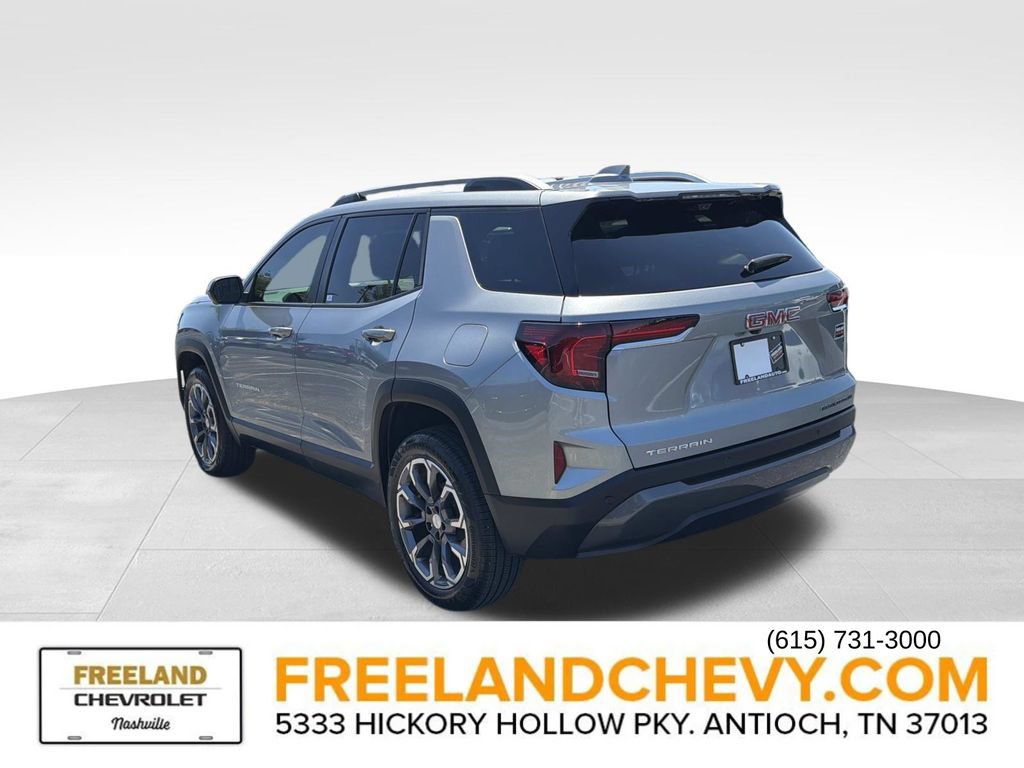 Used 2026 GMC Terrain Elevation w/ Elevation Premium Package FWD image 5