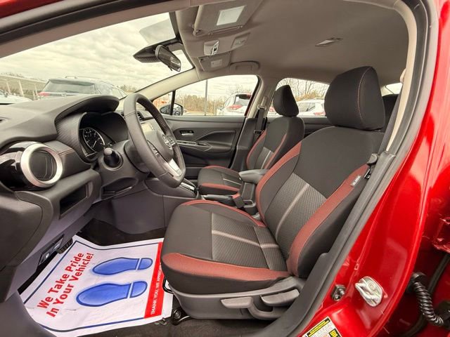 New 2025 Nissan Versa SR w/ Trunk Package image 12