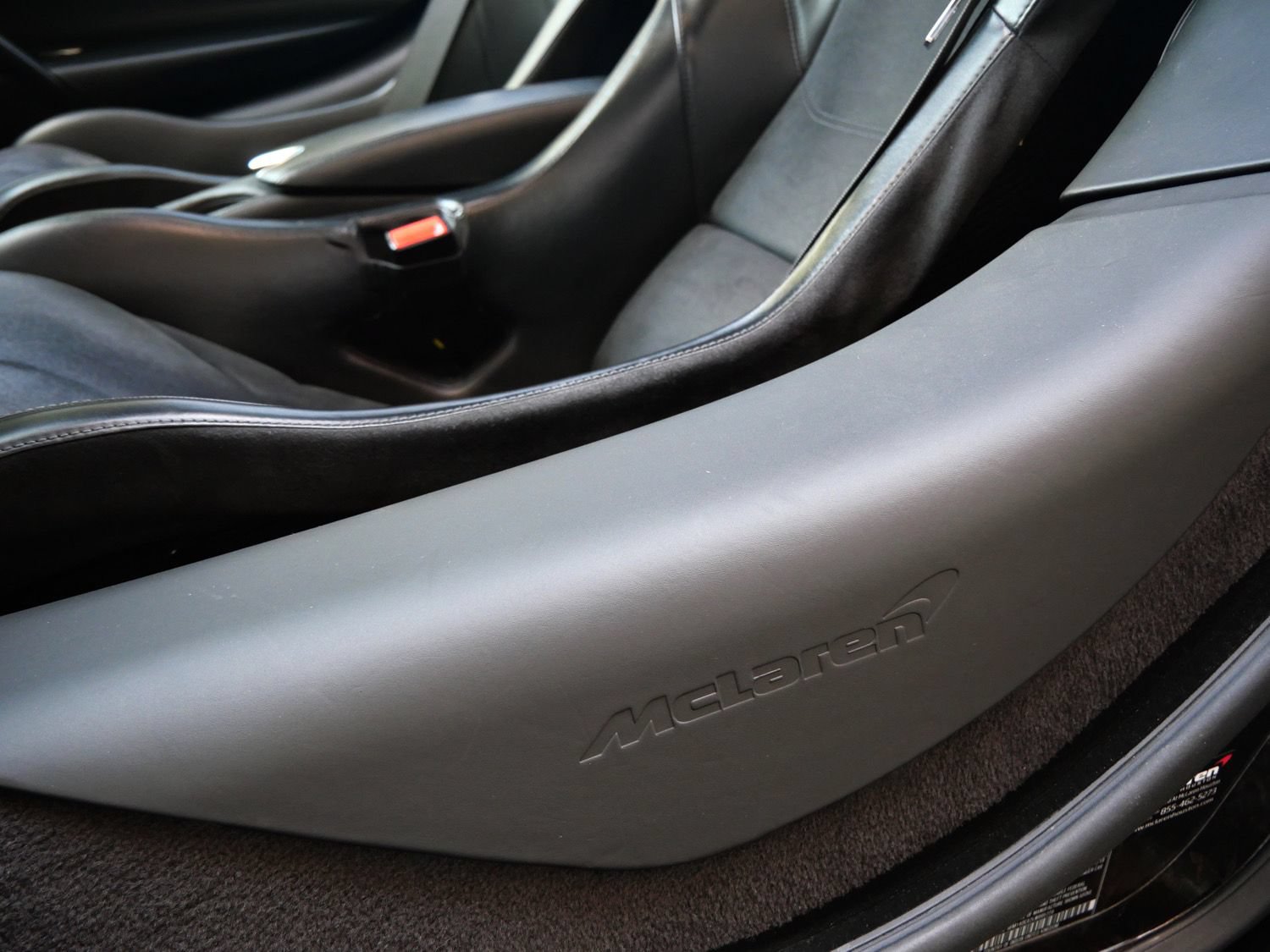 Used 2020 McLaren 720S RWD image 25