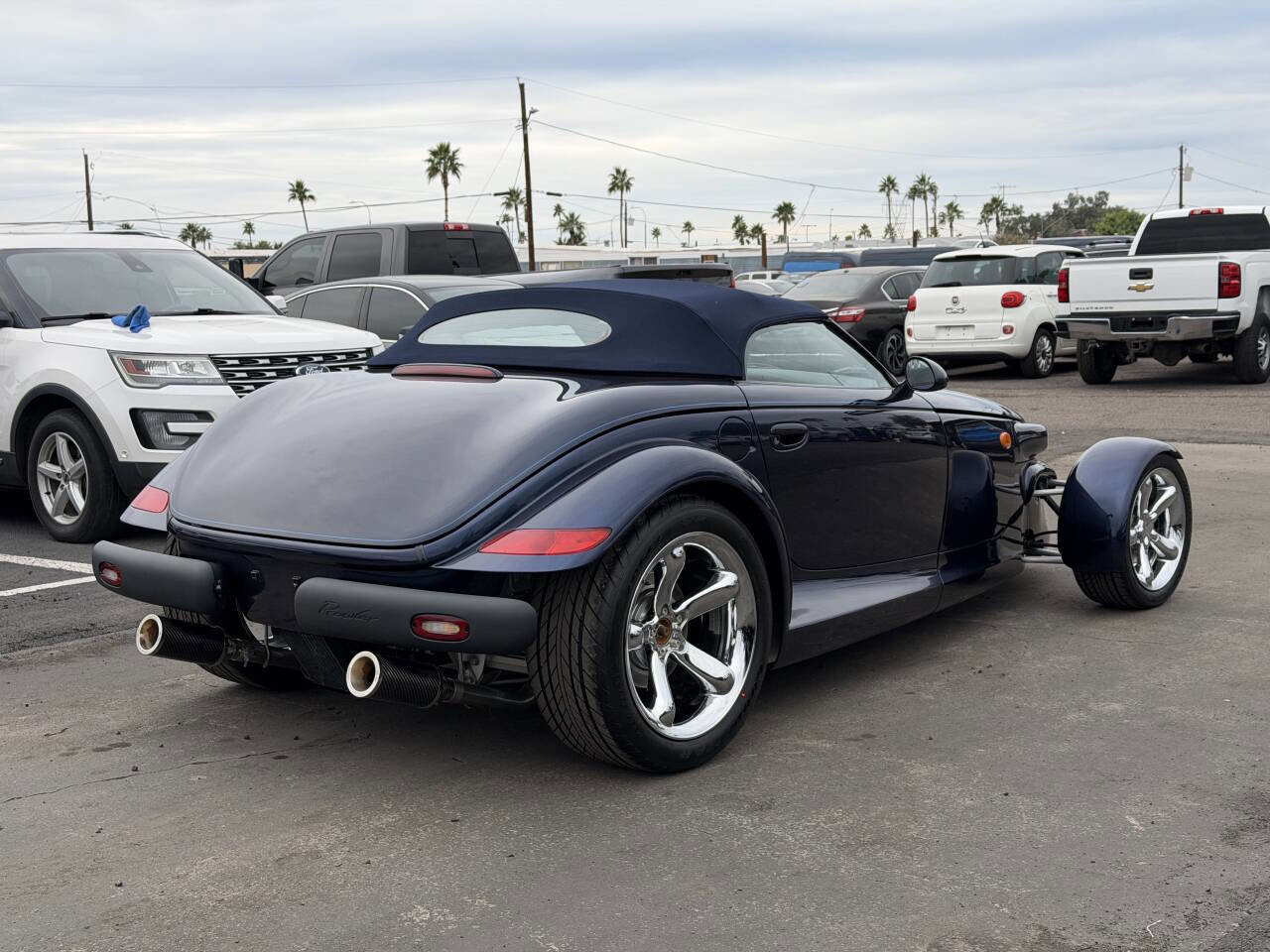Used 2001 Chrysler Prowler image 12
