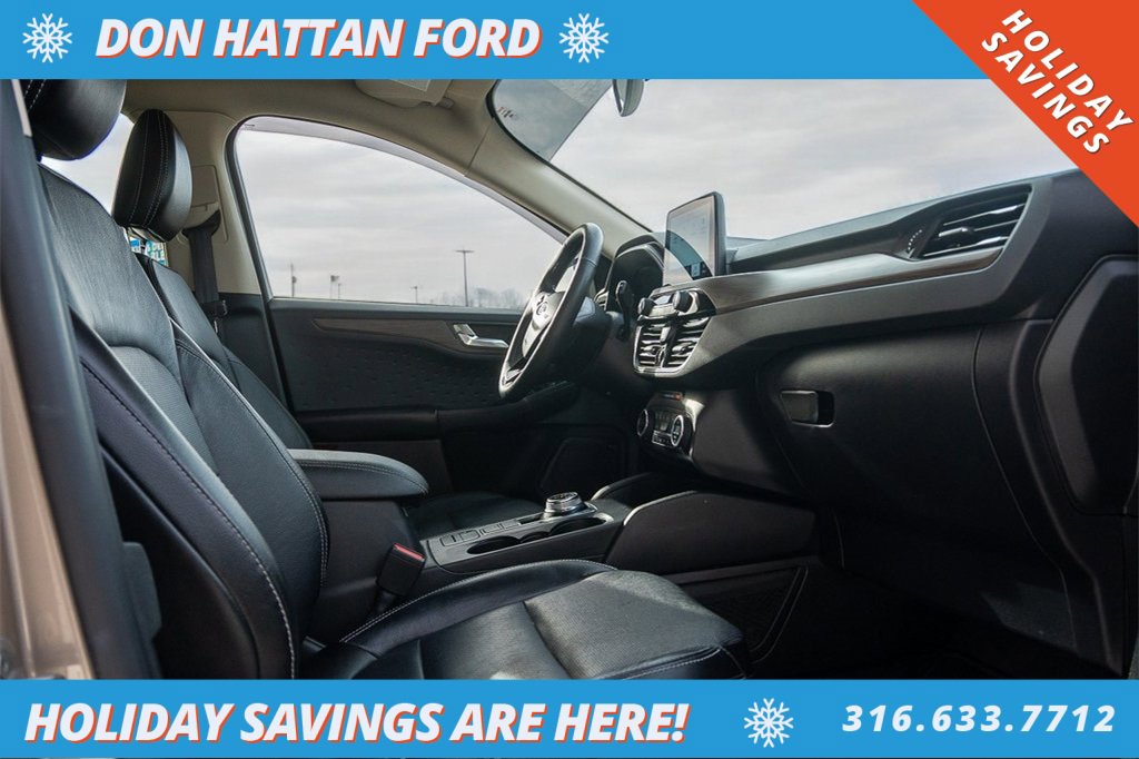 Used 2020 Ford Escape Titanium image 24
