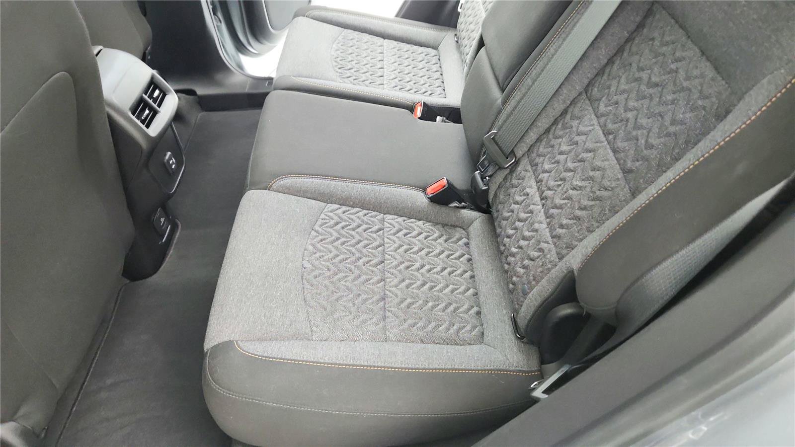 Used 2024 Chevrolet Equinox LT AWD/4WD image 13
