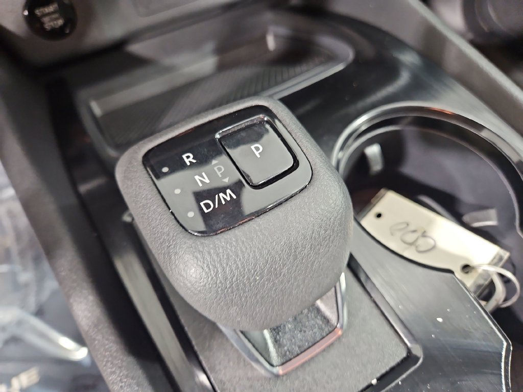 Certified 2025 Nissan Rogue S AWD/4WD image 24