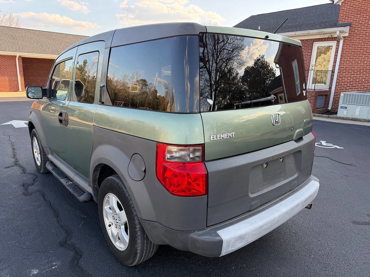 Used 2005 Honda Element LX image 5
