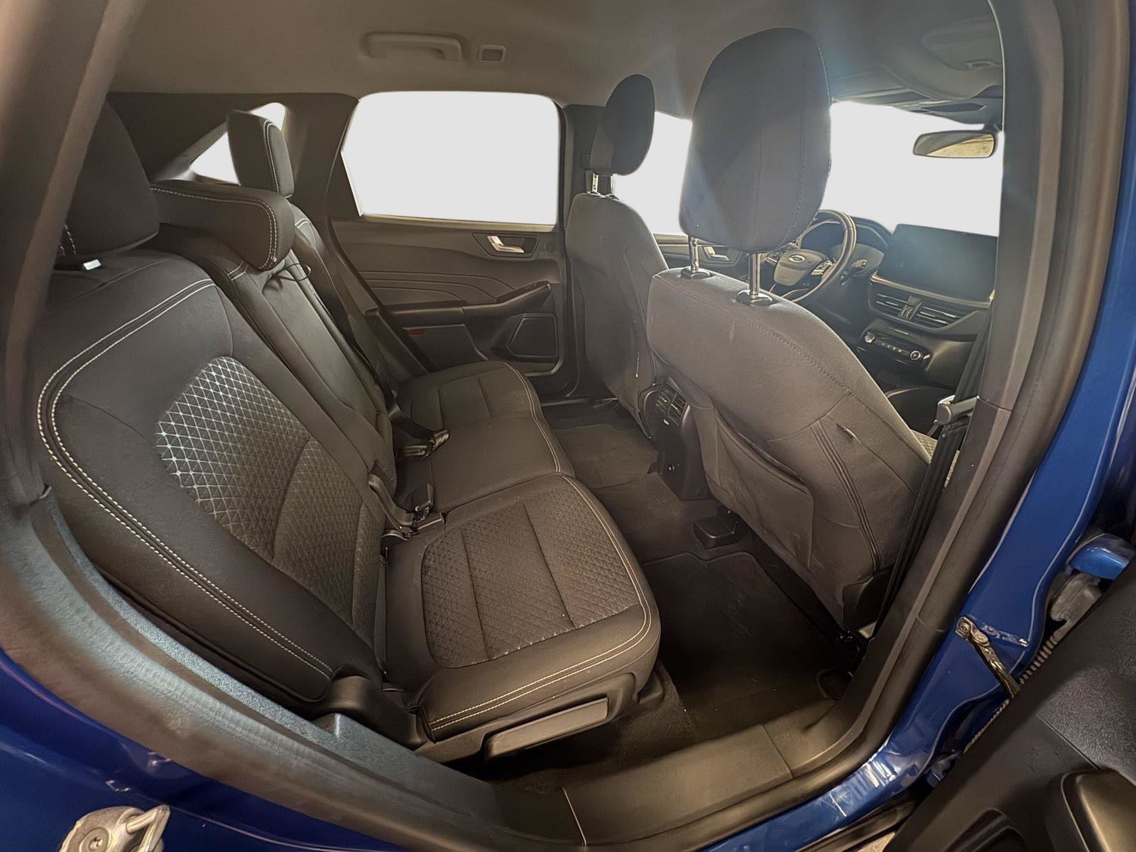 Used 2023 Ford Escape Active w/ Tech Pack #2 AWD/4WD image 18
