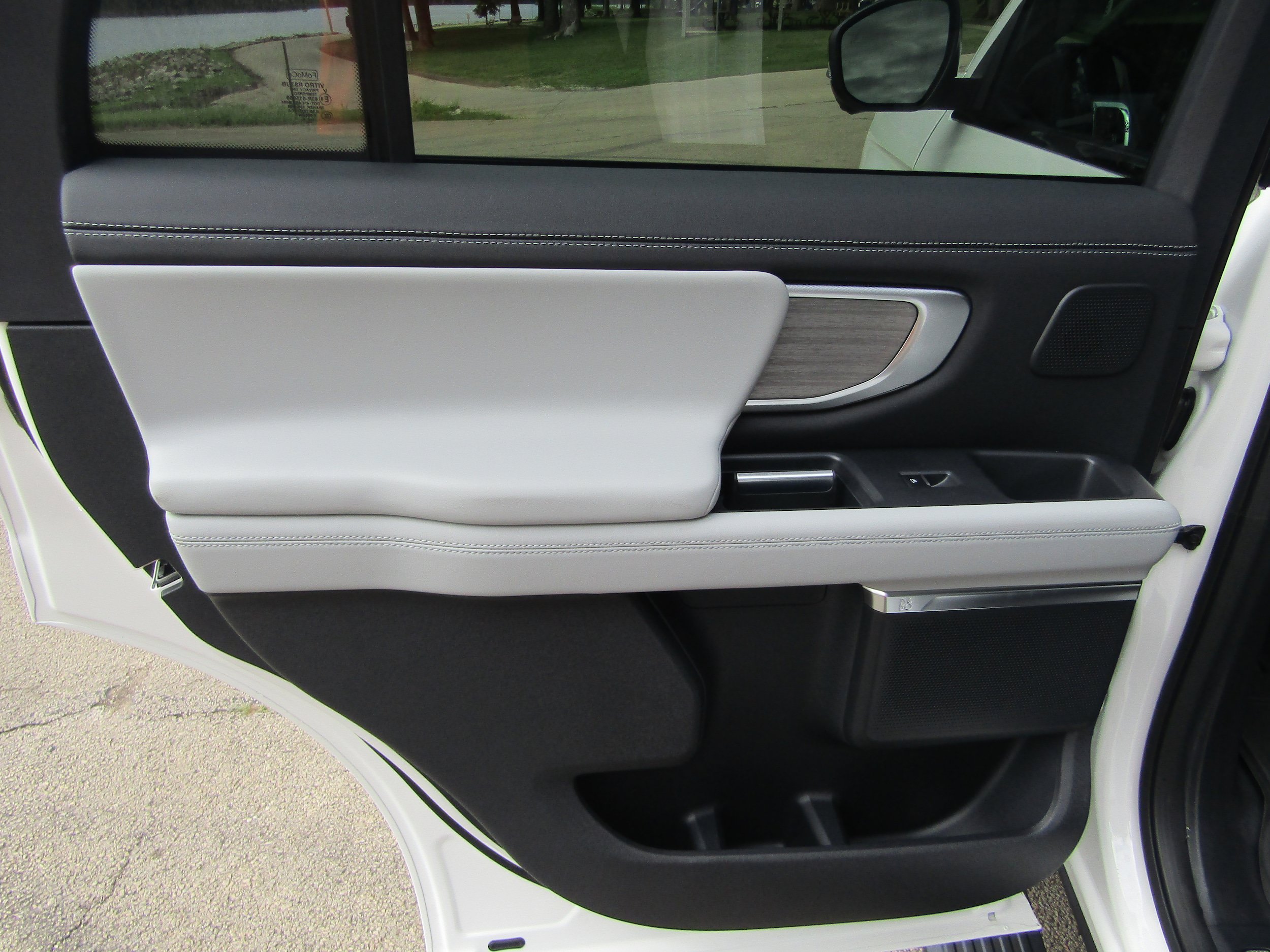 New 2027 Ford Expedition Platinum AWD/4WD image 12