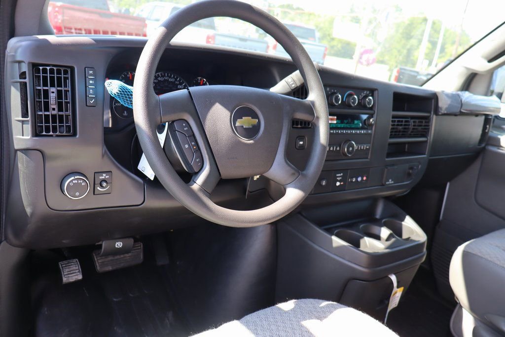 New 2025 Chevrolet Express 2500 w/ Driver Convenience Package image 12