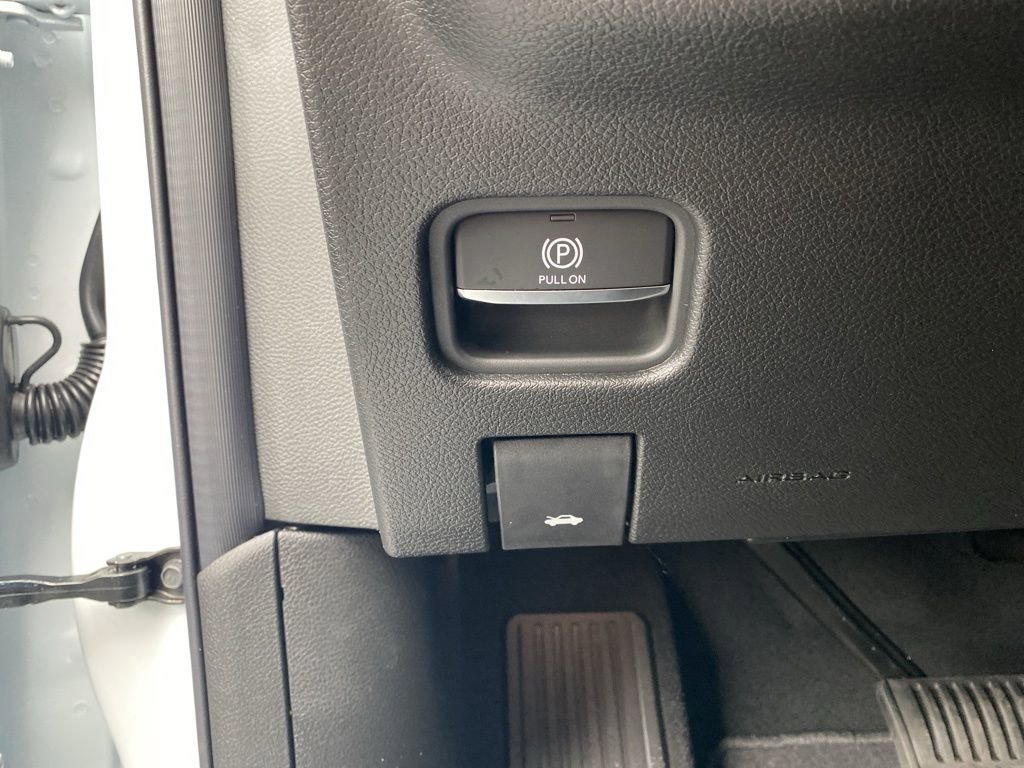 New 2025 Jeep Grand Cherokee L Limited image 16